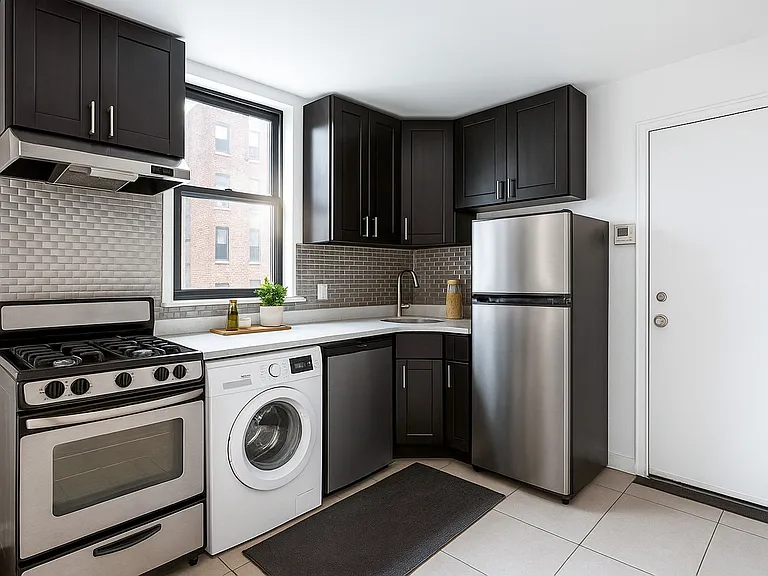 206 W 109th St #2B — Photo 3