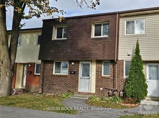 76 Seyton Dr #B, Ottawa, ON K2H8W4