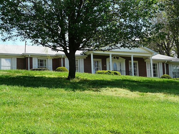 2nd image of 916 Deervale Dr