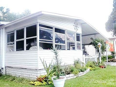 Screened in Porch
