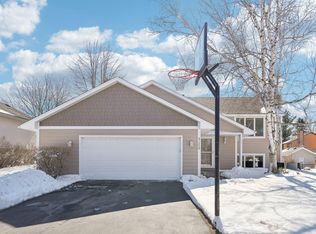 4258 Daniel Dr, Eagan, MN 55123
