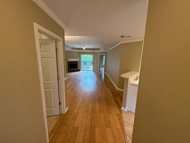 2170 Franklin St — Photo 10