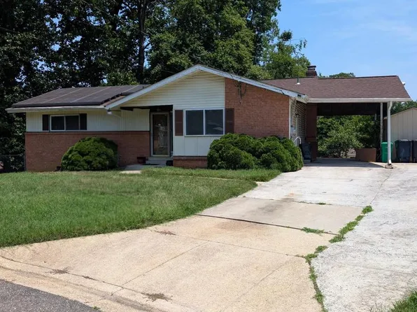5106 Tall Oak Ct, Temple Hills, MD 20748