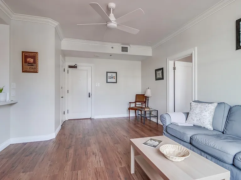702 Ash St #301 — Photo 18