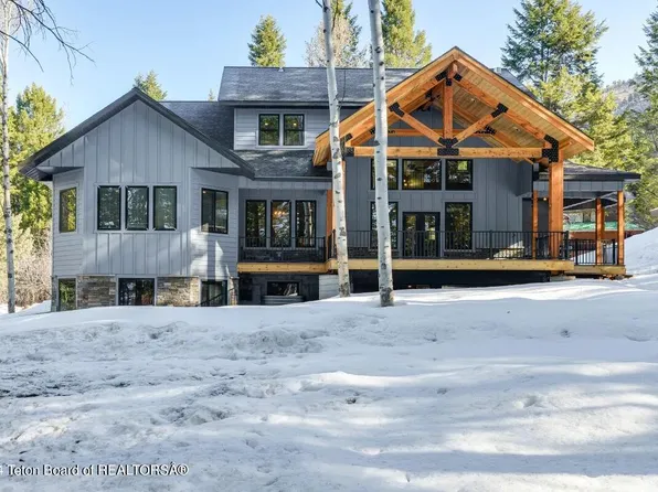 28 Star Peaks Ct, Star Valley Ranch, WY 83127