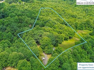 271 Cottontail Ln, North Wilkesboro, NC 28659