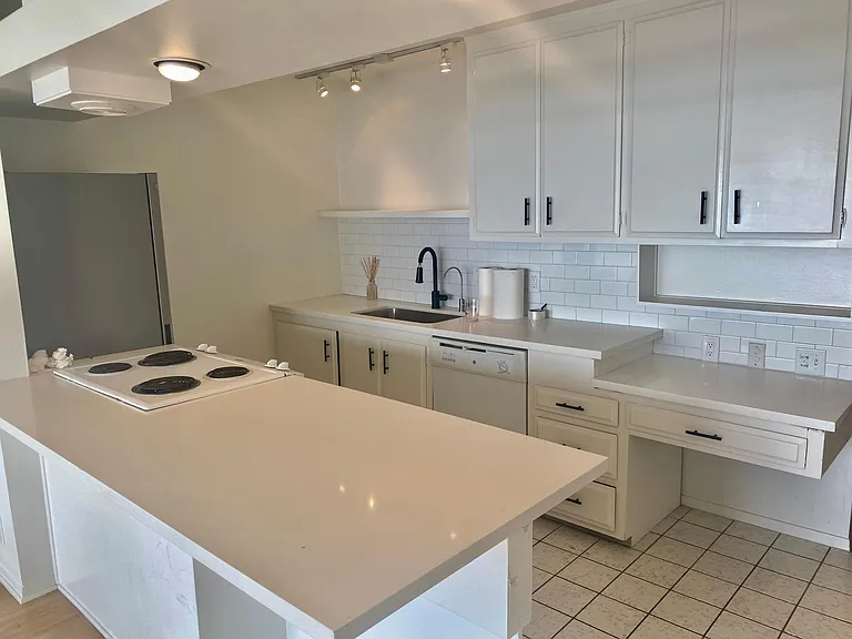 20710 Pacific Coast Hwy #3 — Photo 9