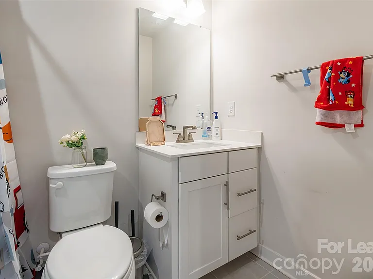 924 Broad River Ln — Photo 18