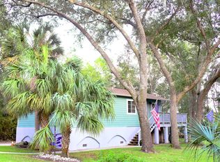 907 7th St, Pt Royal, SC 29935
