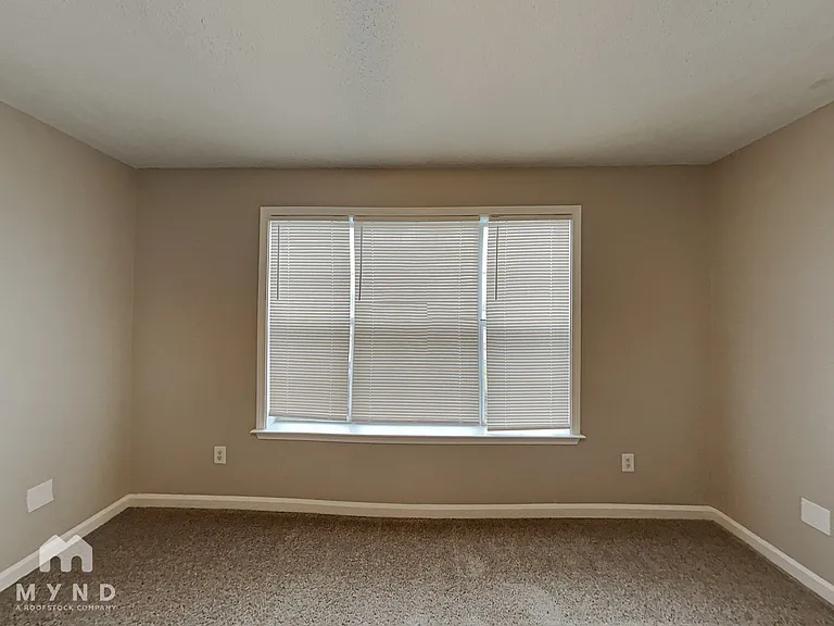 10576 Sourwood Ct — Photo 15