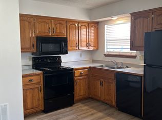 3221 N Range Line Rd #B, Joplin, MO 64801