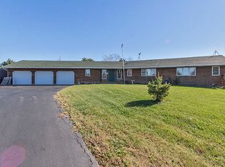 4614 McCauley Rd, Woodstock, IL 60098