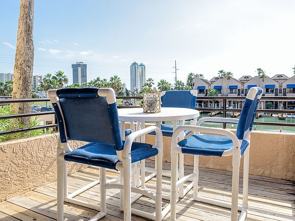 5th image of 429 Padre Blvd #16