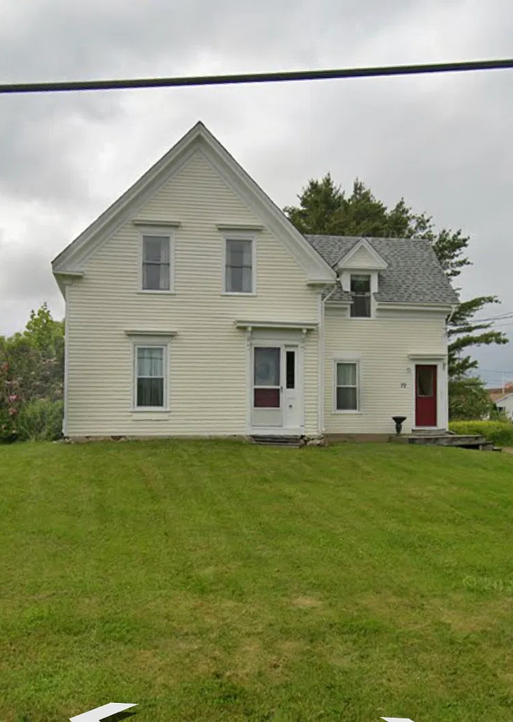 70 Waldo Ave — Photo 1