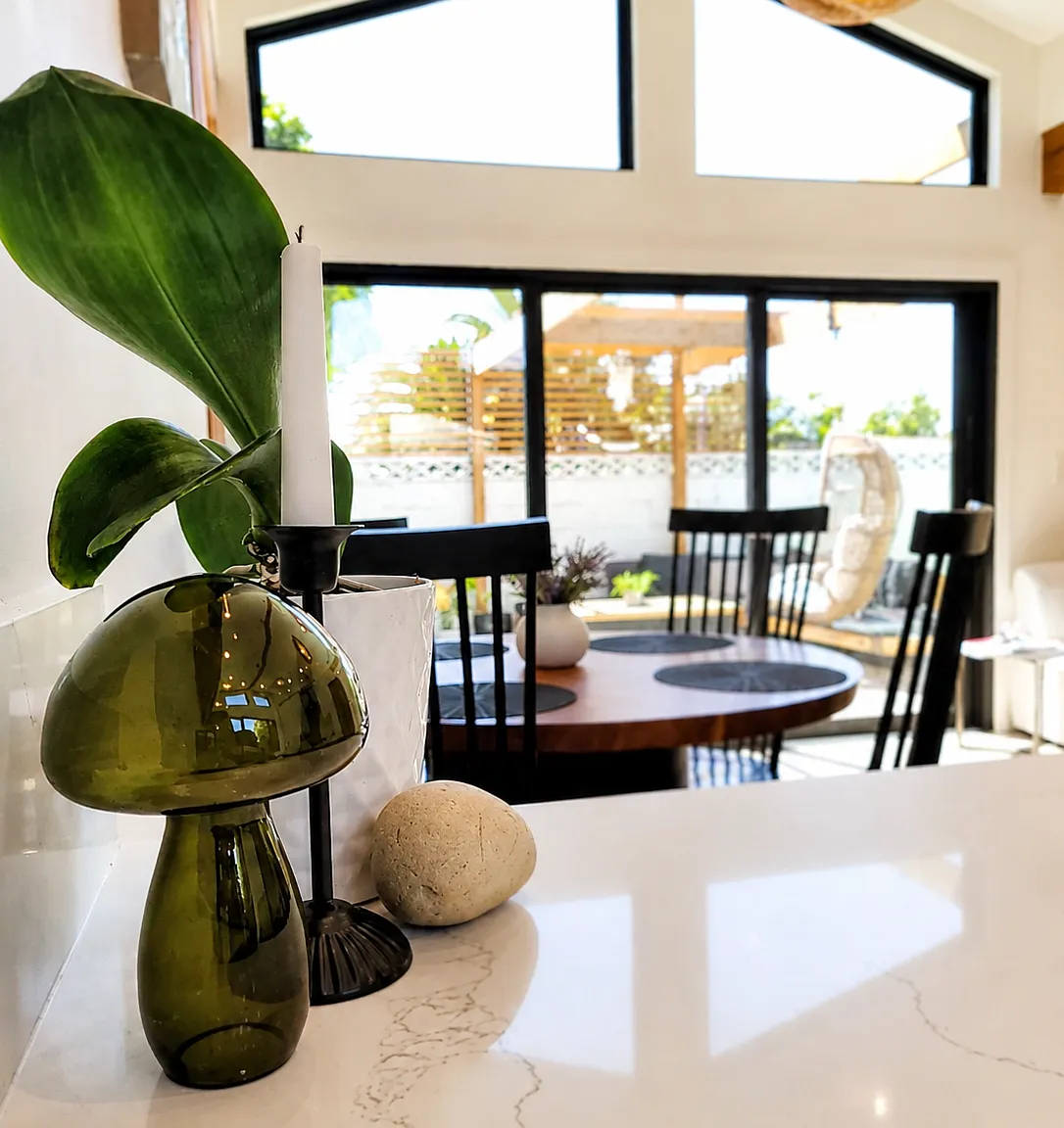 2 bed, 1.5 bath, 1200 sqft, $5,500 — Photo 4