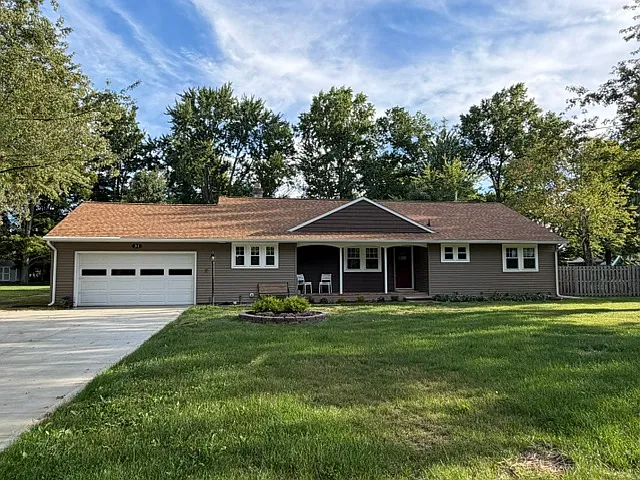 3 bed, 1.5 bath, 1536 sqft, $2,500 — Photo 1