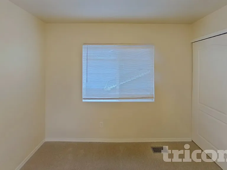 7147 Silverwind Cir — Photo 13