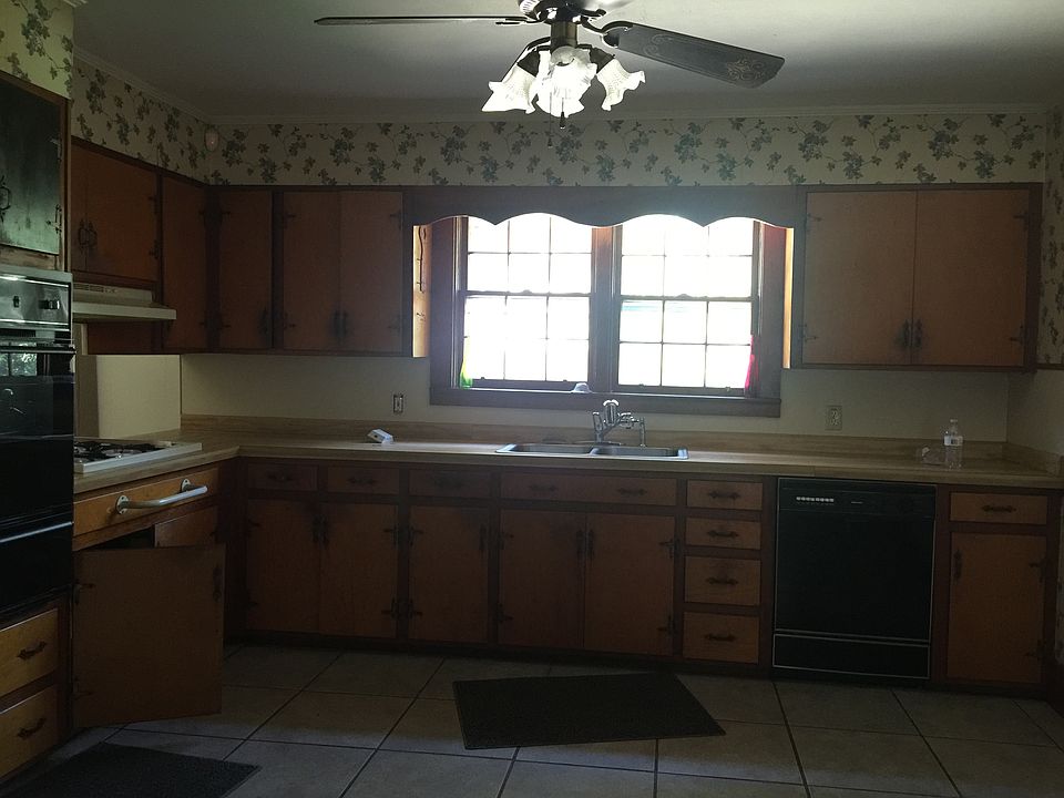 2nd image of 6470 Tung Ave W