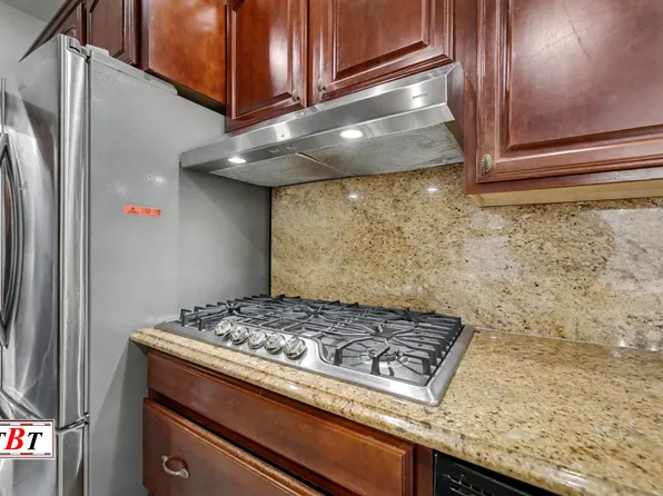 1836 East 27th Street image 16 of 34