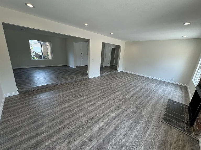 6307 Chimineas Ave — Photo 7