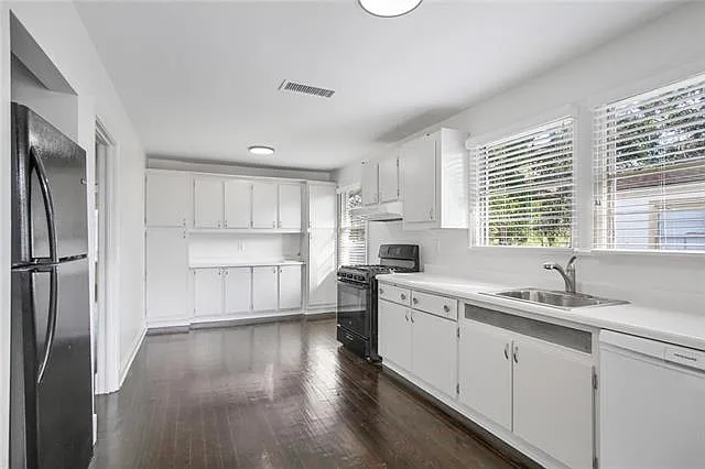 7924 Lincoln Beach Blvd — Photo 8