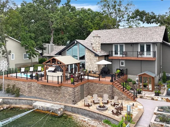 131 Crocker Ct, Four Seasons, MO 65049