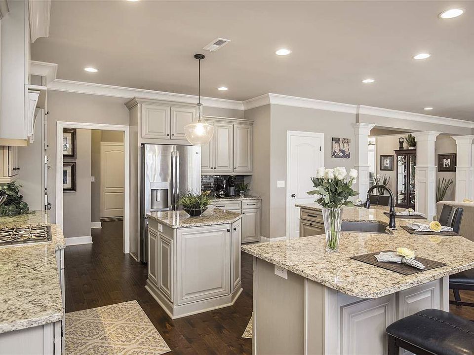 2nd image of 8523 Sedgebrook SE
