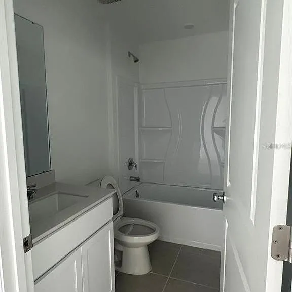 2366 McKinley Dr — Photo 16