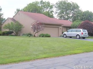101 Spyglass Ln, Fayetteville, NY 13066