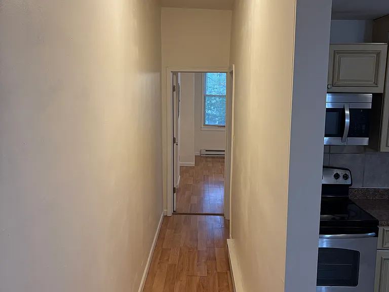 1206 W Airdrie St #2 — Photo 10