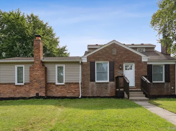 18902 Westmore St, Livonia, MI 48152