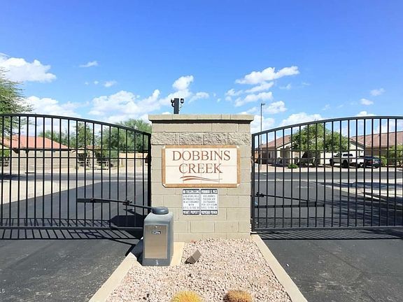Dobbins Creek-Sign