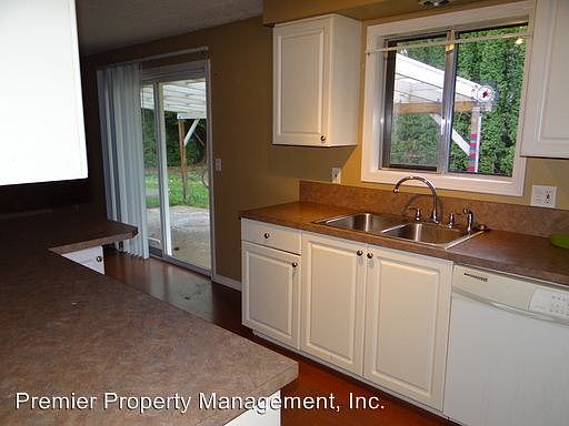 3rd image of 5713 NE 113th St