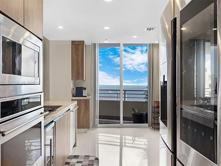 848 Brickell Key Dr #3905 — Photo 11