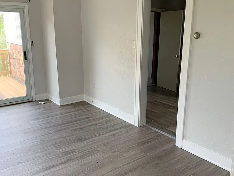 702 Fairview Ave — Photo 15