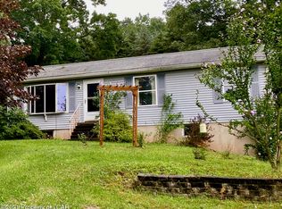 219 Meeker Outlet Rd, Dallas, PA 18612