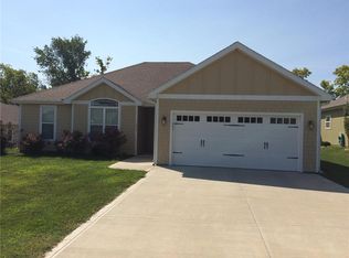 16819 Onyx Ter, Basehor, KS 66007