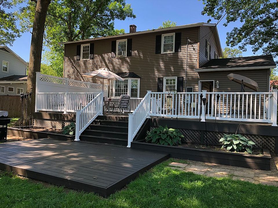 2nd image of 549 Williamsburg Ln