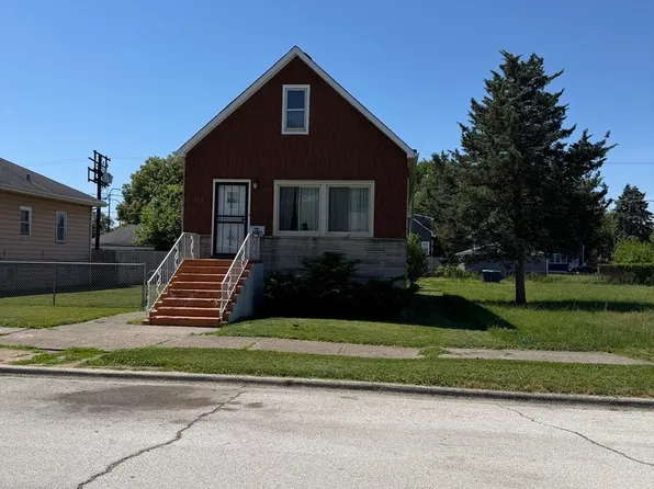 213 155th Pl, Calumet City, IL 60409