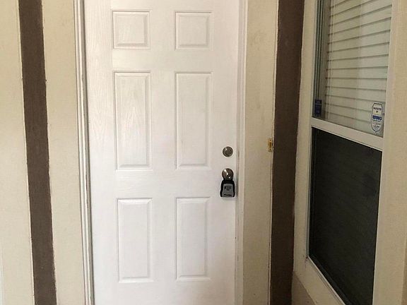 2nd image of 5100 Playpen Dr Unit 4