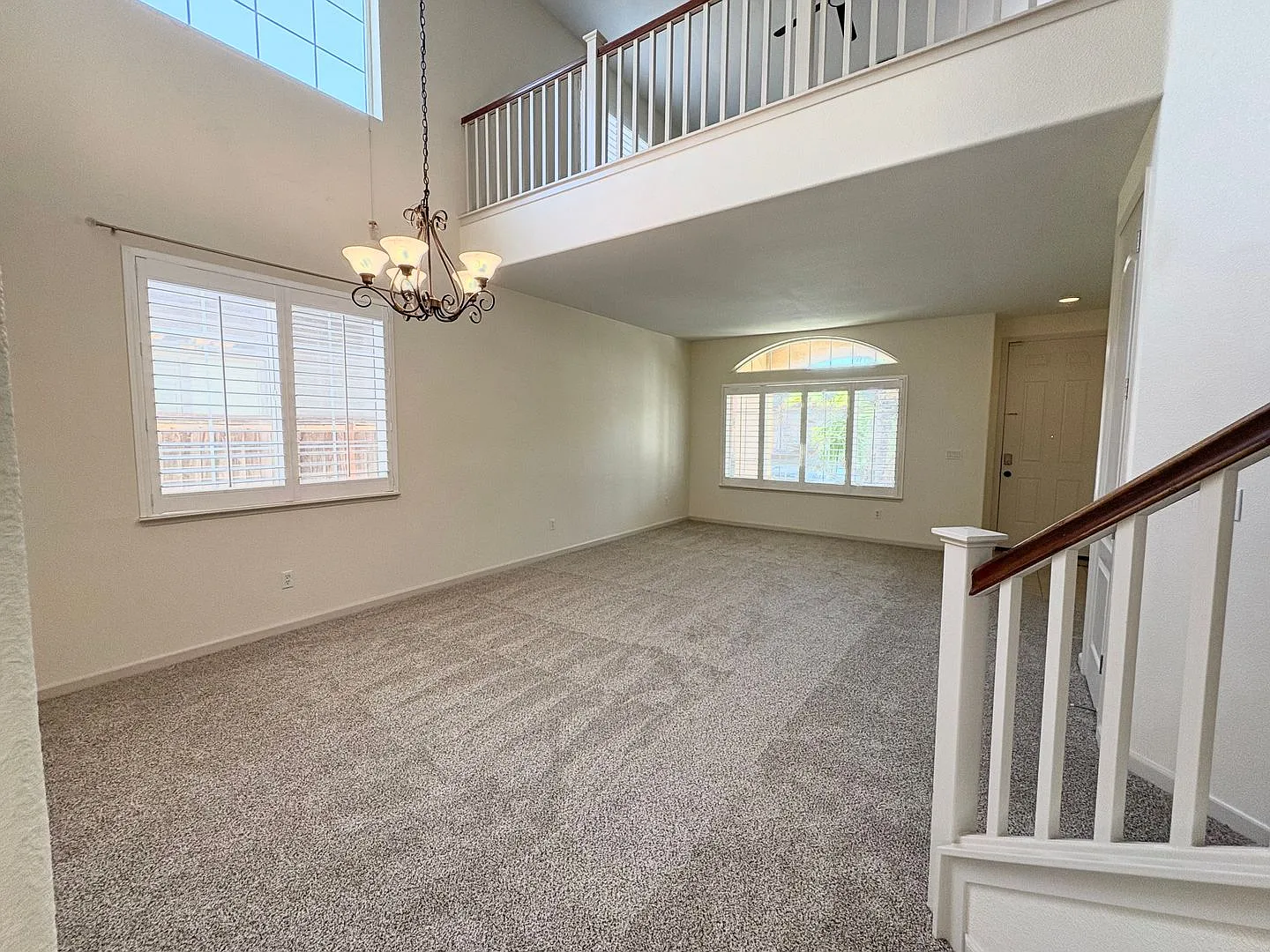 Beautifully Redone 4 Bed 3 Bath In The Lakes Discovery Bay — Photo 4