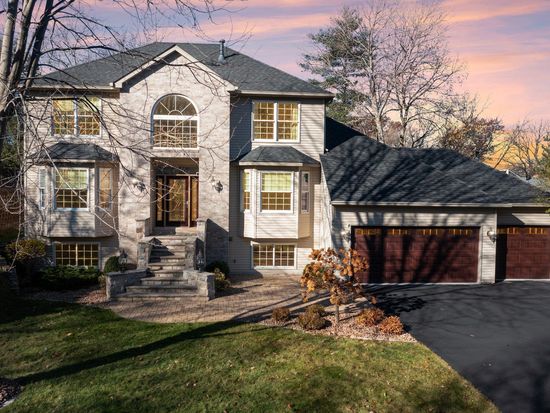 409 Brandywine Dr, Burnsville, MN 55337