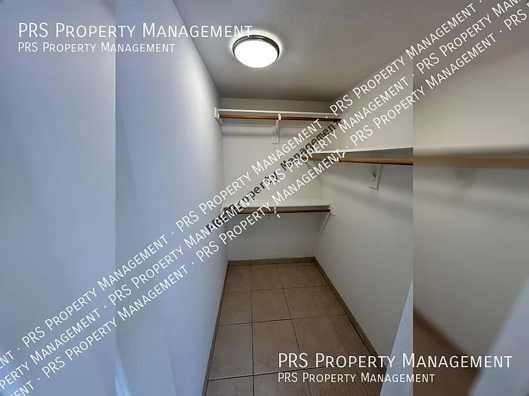 1762 W Colt Rd — Photo 22