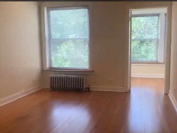 2nd image of 1256-66 W Montrose Ave #3A