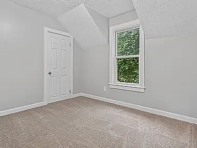 125 Grandview Ave — Photo 10