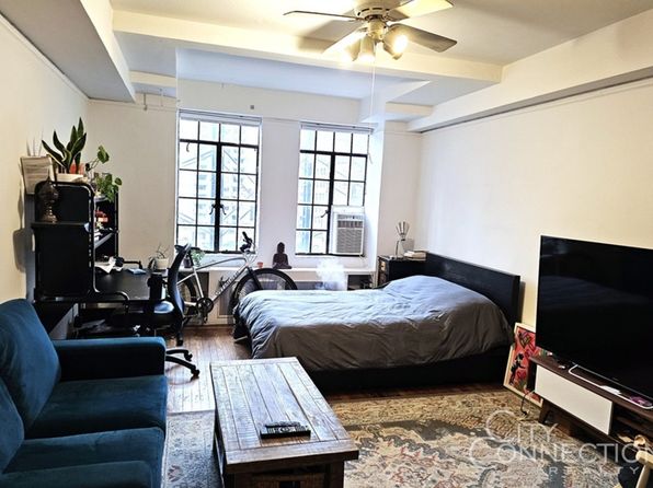 320 E 42nd St APT 1411