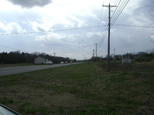 1st image of 691 Bear Creek Pike