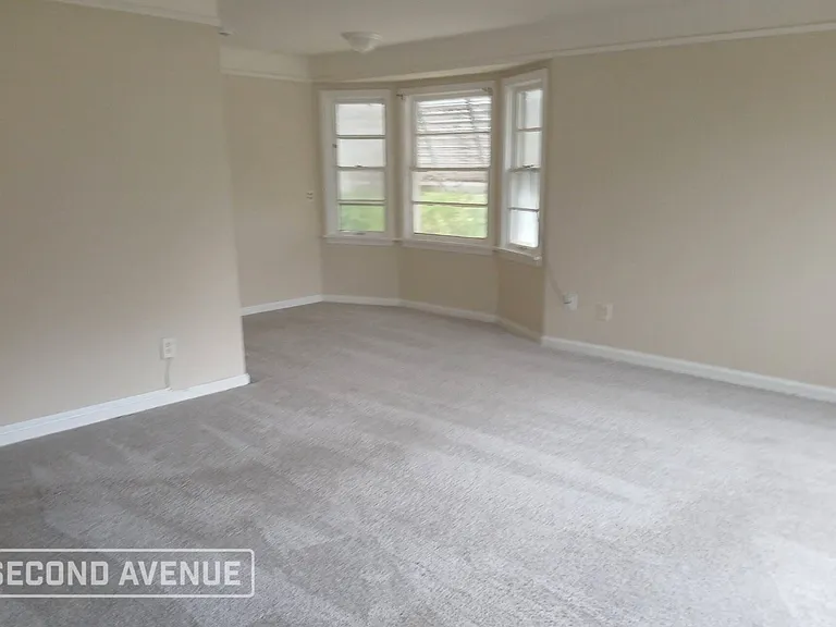 2401 N Taylor Rd — Photo 3