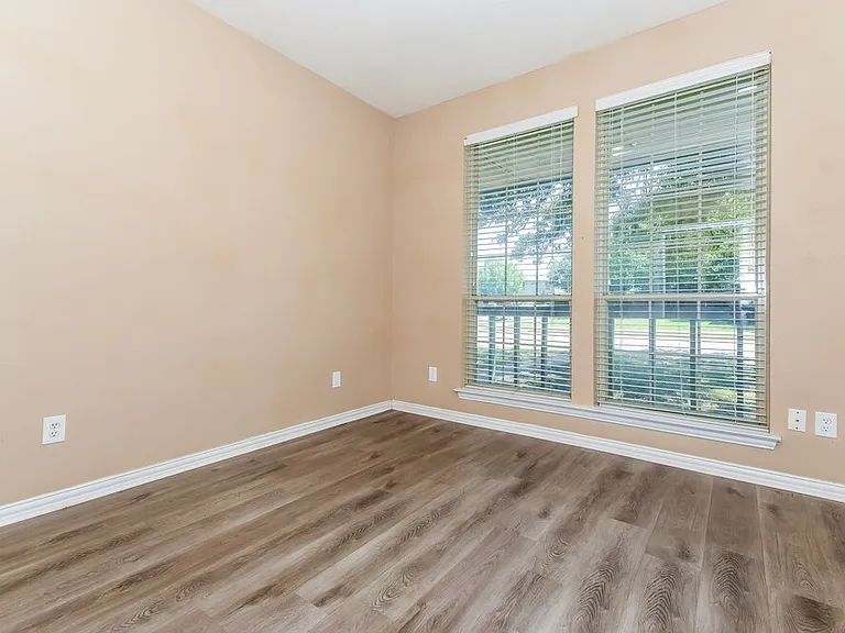 7921 Wayne Way — Photo 14