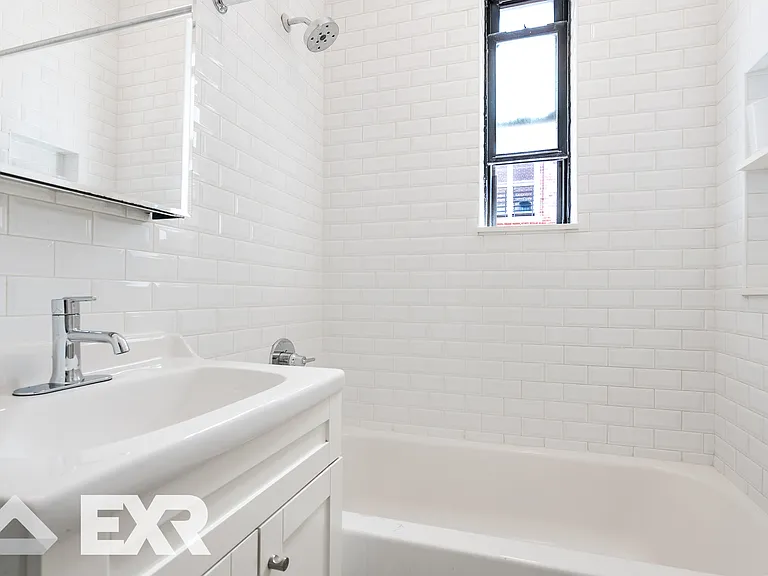 526 W 111th St #5E — Photo 12